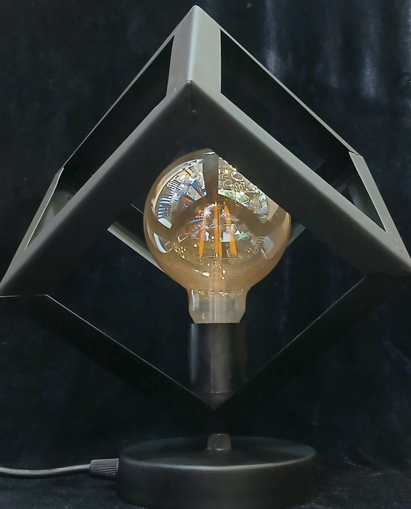 آباژور فلزی مدل مکعب