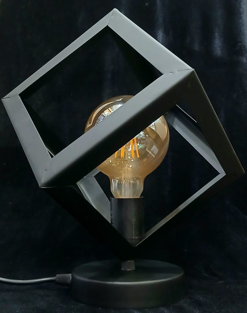 آباژور فلزی مدل مکعب